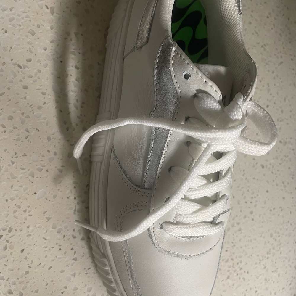 White Women's Sneakers